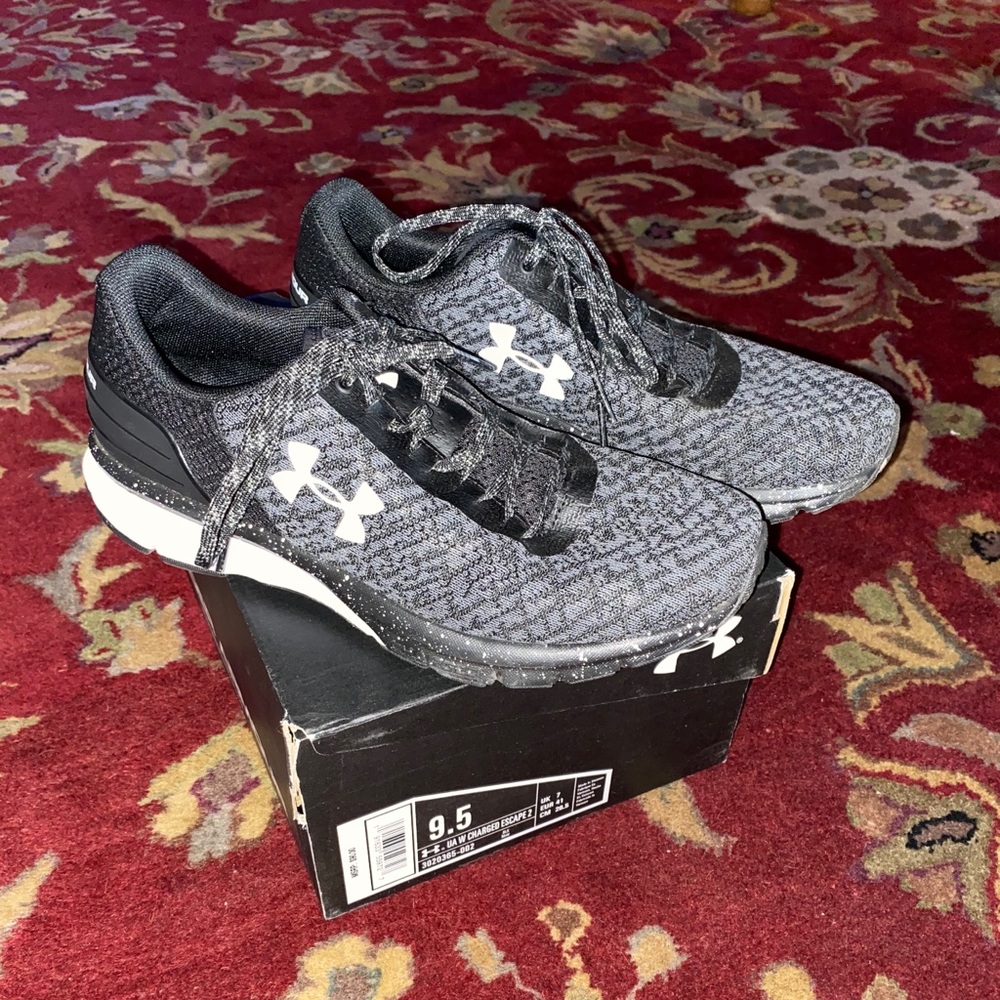 Under Armour Charged Escapes 2 - 9.5